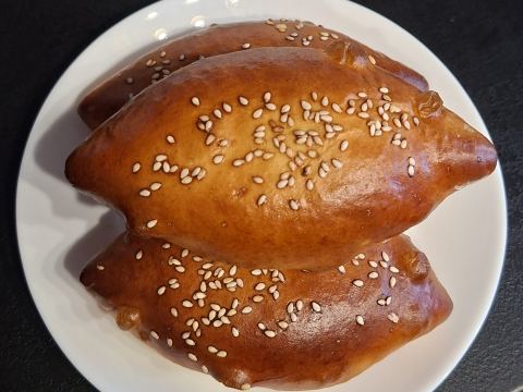 Пирожок с капустой